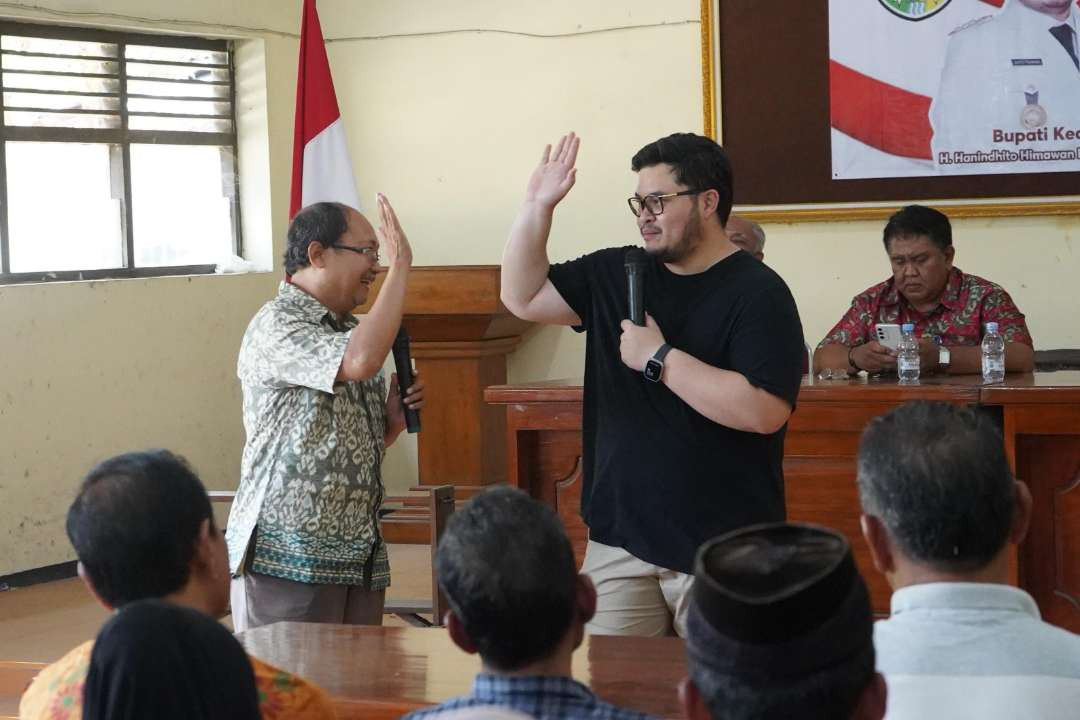 Bupati Kediri Hanindhito Himawan Pramana bakal melakukan evaluasi layanan kesehatan di tingkat puskesmas. (Foto: Pemkab Kediri)