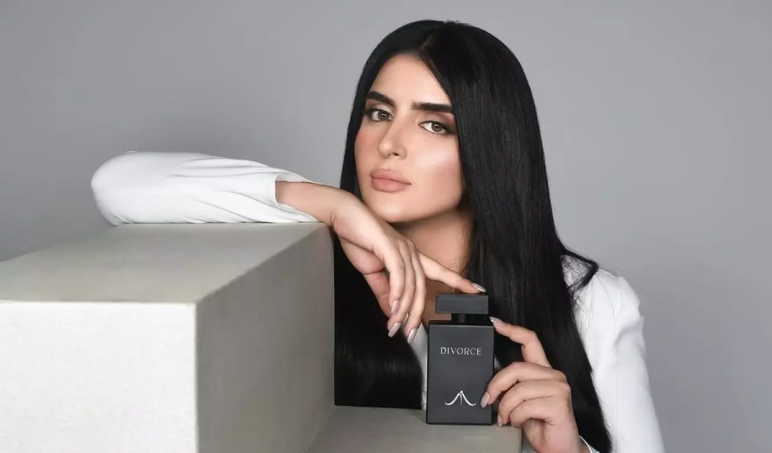 Putri Dubai, Mahra binti Muhammad bin Rashid Al Maktoum, anak dari Perdana Menteri Uni Emirat Arab Muhammad bin Rashid Al Maktoum, merilis parfum. (Foto: Instagram)