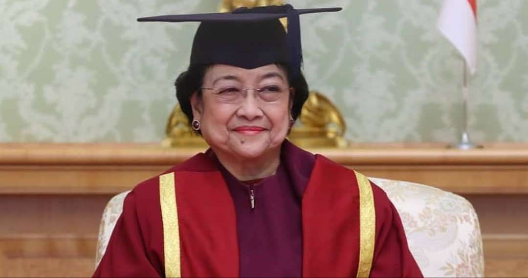 Presiden ke-5 RI, Megawati Soekarnoputri meraih gelar profesor kehormatan dari Universitas Pertahanan (Unhan) RI, Bogor, bidang Ilmu Kepemimpinan Strategik, 11 Juni 2024. (Foto: Instagram)