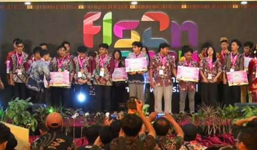 Festival dan Lomba Seni Siswa Nasional (FLS2N) Jenjang Pendidikan Menengah 2024 secara resmi ditutup, tiga peserta dari Jatim juara 1. (Foto: Istimewa)