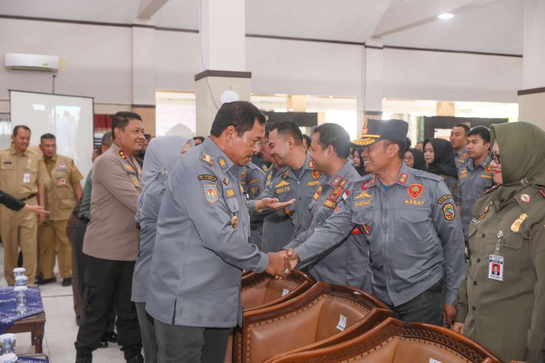 Penjabat Gubernur Jateng Nana Sudjana usai menggelar Apel Kesiapsiagaan Satpol PP dan Satlinmas di Asrama Haji Donohudan, Kabupaten Boyolali pada Senin, 23 September 2024. (Foto: Istimewa)