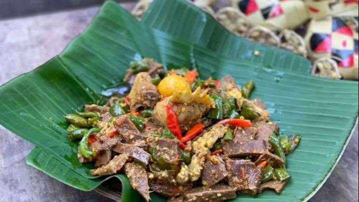 Makanan khas tradisional Lumajang krecek bung (Foto: Diskominfo Lumajang)