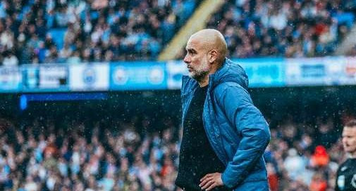 Pep Guardiola marah besar pada pertandingan antara Manchester City kontra Arsenal. (Foto: X/@ManCityES)