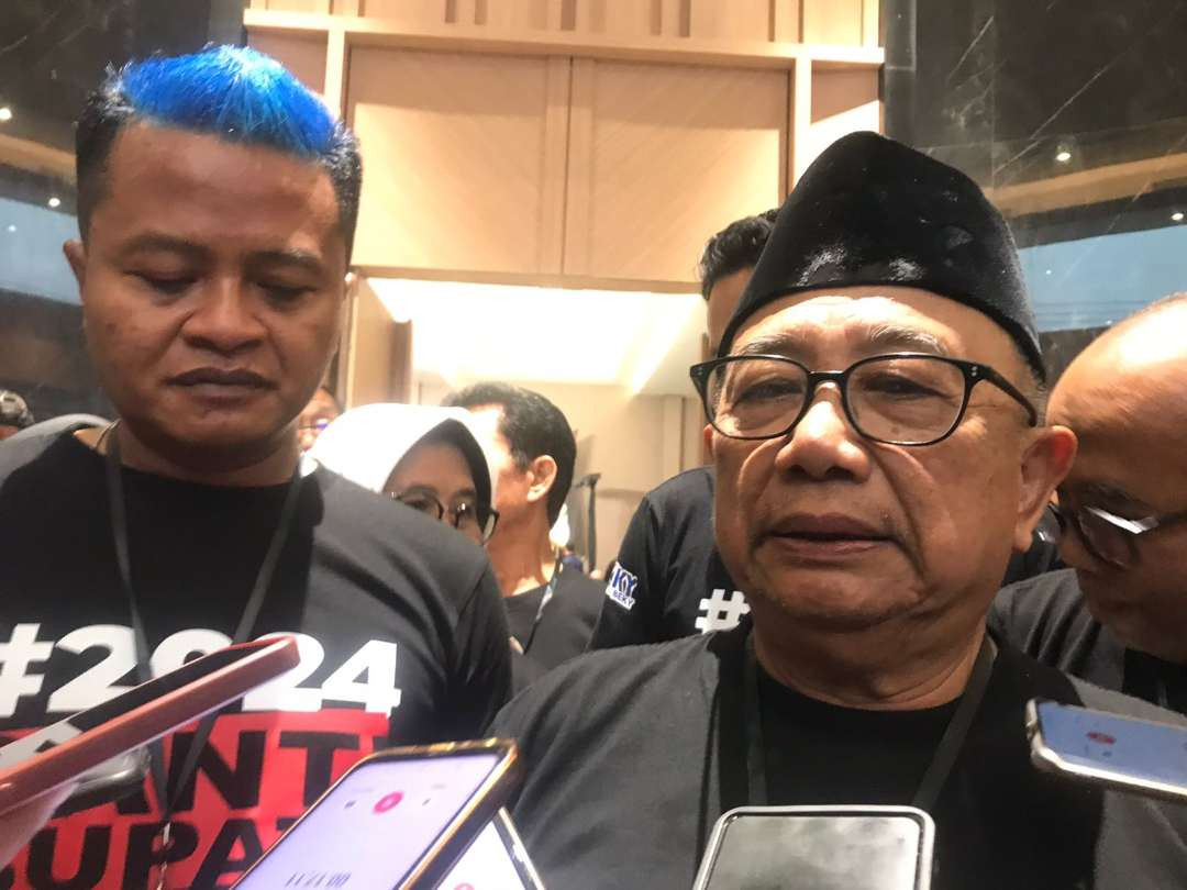 Paslon Rijanto - Becky yang diusung PDIP, PAN, Nasdem dan 8 partai non parlemen optimis bisa mengalahkan Paslon Rini Syarifah - Abdul Ghoni yang diusung PKB, Gerindera, Didemokrat dan PSI, Rijanto kepada wartawan Senin 23 September 2024. (Foto: Choirul Anam/Ngopibareng.id)