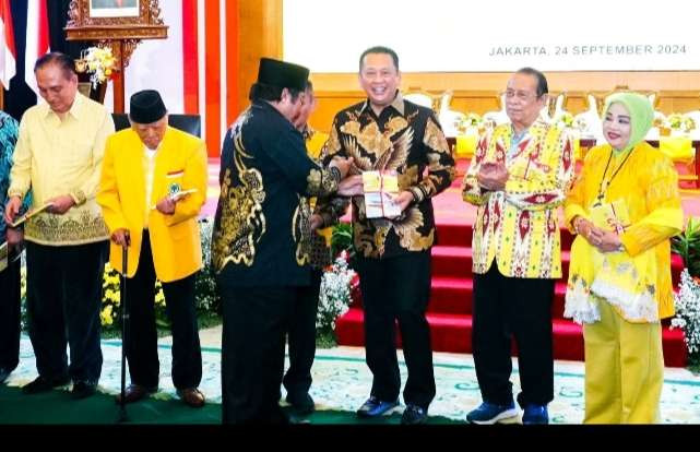 Seminar Kebangsaan HUT ke-60 Fraksi Partai Golkar MPR RI, di Gedung Nusantara IV MPR, Jakarta. (Foto: Istimewa)