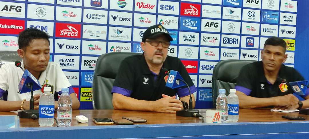 Persik Kediri menelan kekalahan di kandang 0-1 atas PSBS Biak dalam laga pekan ke-7 lanjutan Liga 1 2024/2025. (Foto: Fendi Lesmana/Ngopibareng.id)