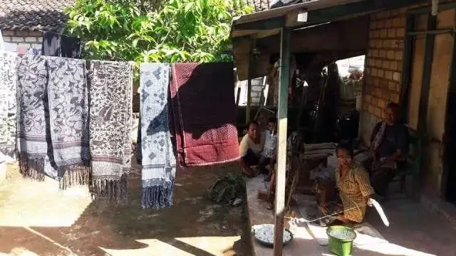 Ilustrasi. Batik gedog Tuban yang dibuat secara tradisional oleh para perajin batik di beberapa tempat di Kabupaten Tuban. Batik gedog ditenun langsung dari bahan baku dari kapas.(Foto: Istimewa)