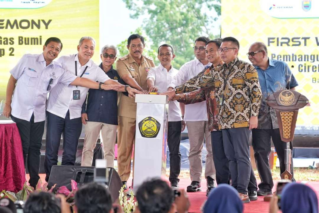 Pipa Transmisi Gas Cirebon – Semarang Tahap II (Pipa Cisem Tahap II) diresmikan pembangunannya oleh Menteri ESDM Bahlil Lahadalia pada Senin, 30 September 2024. (Foto: PT PGN)