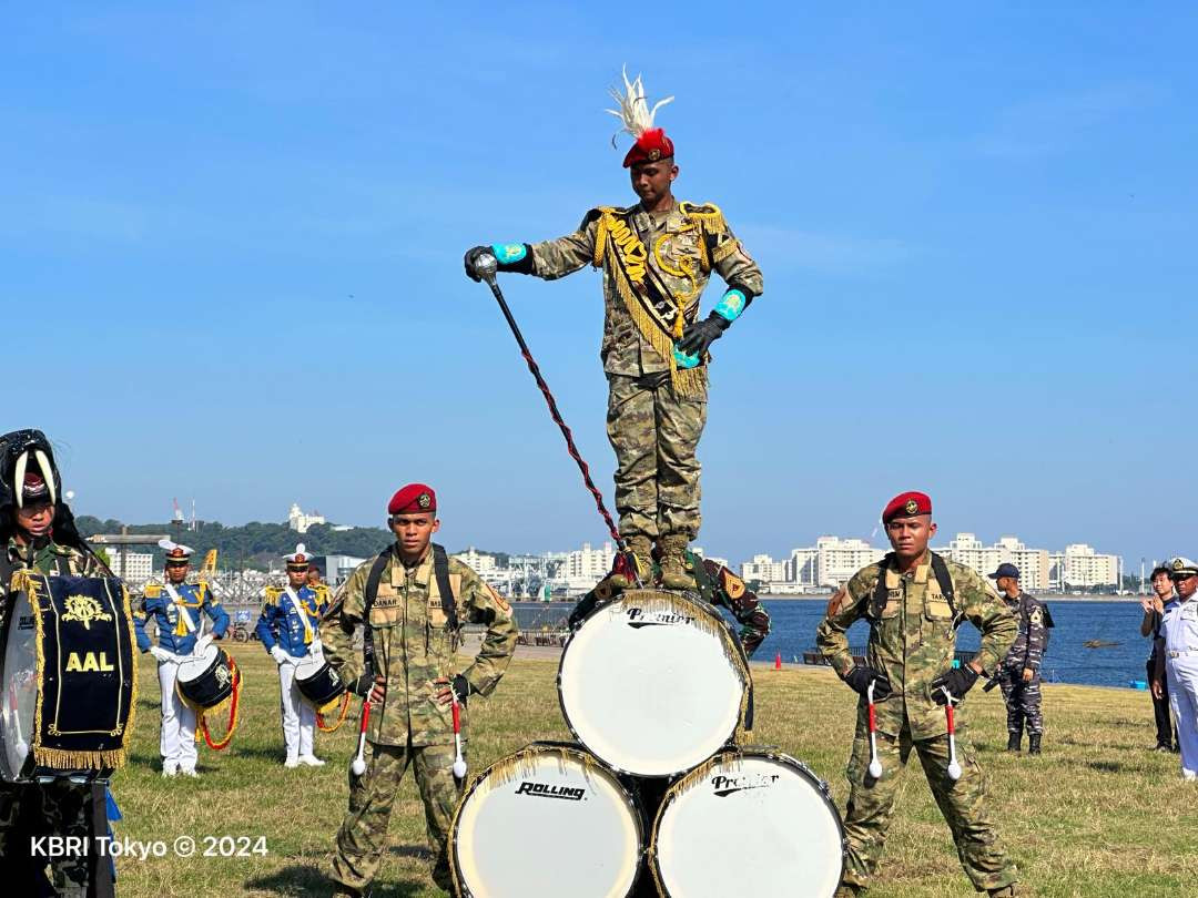 Parade Drum Band Genderang Suling Gita Jala Taruna Taruna AAL  di Jepang. (Foto: KBRI Tokyo)