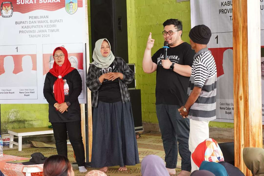 Pelaku UMKM Rosela di Kabupaten Kediri menyampaikan rasa terima kasihnya atas bantuan yang diberikan oleh Calon Bupati Kediri. (Foto: Istimewa)