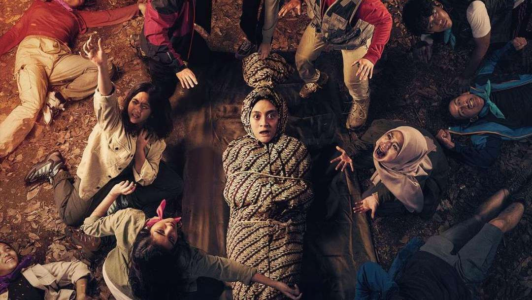 Poster film Kemah Terlarang - Kutukan Massal. (Foto: Rapi Films)