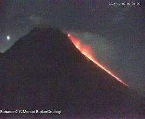 Gunung Merapi erupsi pada Senin 7 Oktober 2024. (Foto: badan geologi)