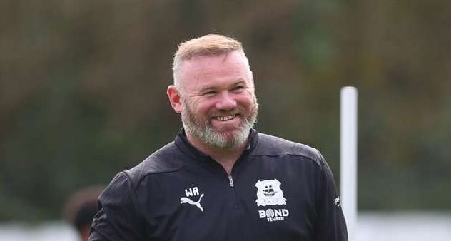 Wayne Rooney memberikan dukungan kepasa Erik ten Hag yang saat ini berada di ambang pemecatan