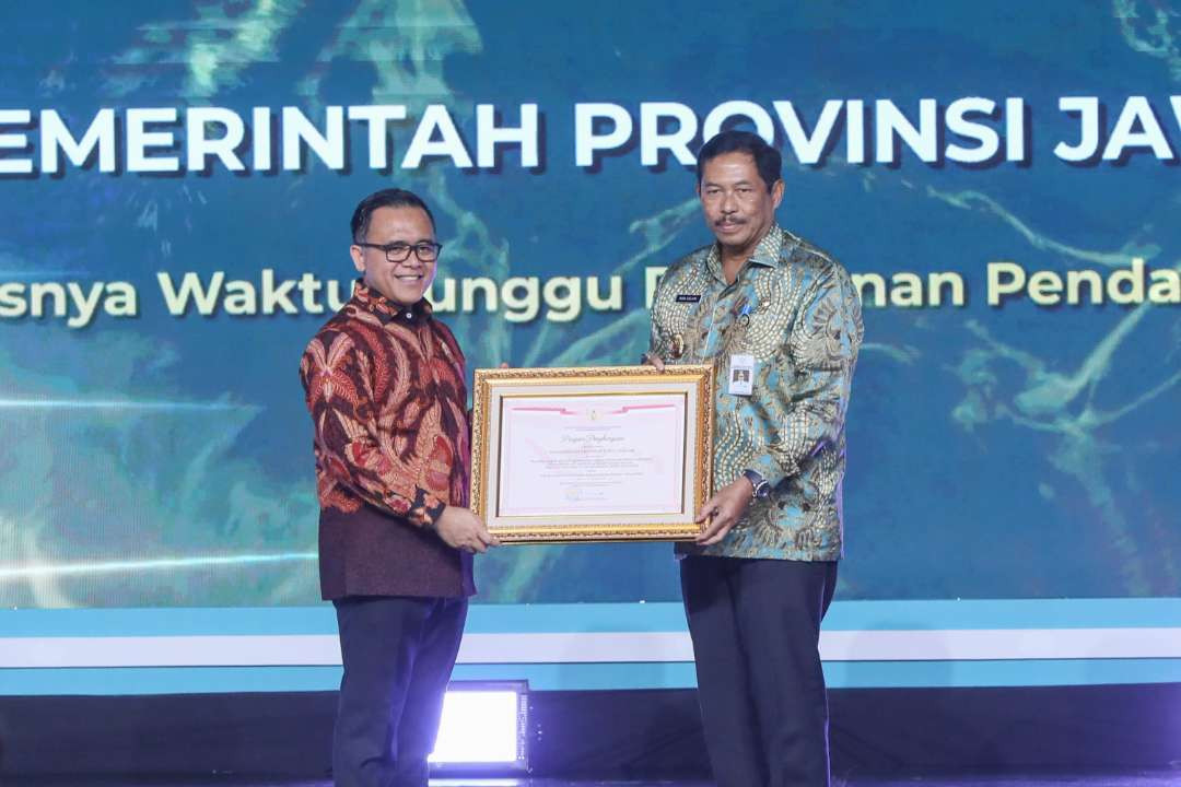 Pemerintah Provinsi Jawa Tengah menerima dua penghargaan sekaligus dari Kementerian Pandayagunaan Aparatur Negara dan Reformasi Birokrasi. (Foto: Dok Prov Jateng)