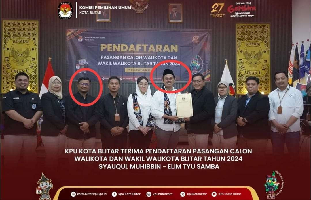 Anggota Komisi Pemilihan Umum (KPU) Kota Blitar, Hernawan Miftakhul Khabib (ketiga kiri), berstatus adik ipar calon Walikota Blitar, Syauqul Muhibbin. (Foto: Instagram KPU Kota Blitar)