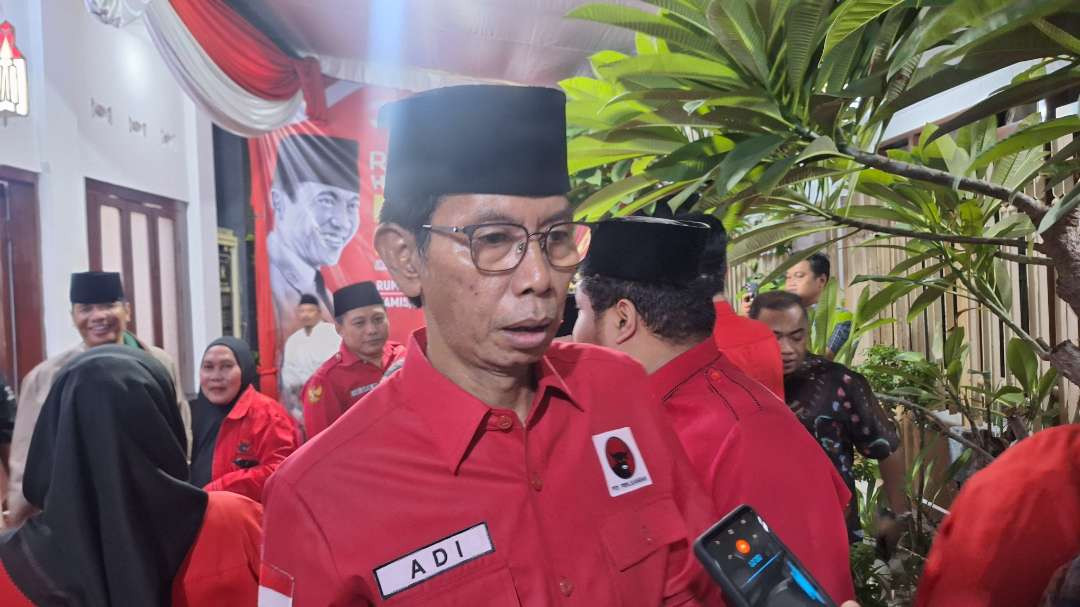 Ketua DPC PDIP Kota Surabaya, Adi Sutarwijono. (Foto: Julianus Palermo/Ngopibareng.id)