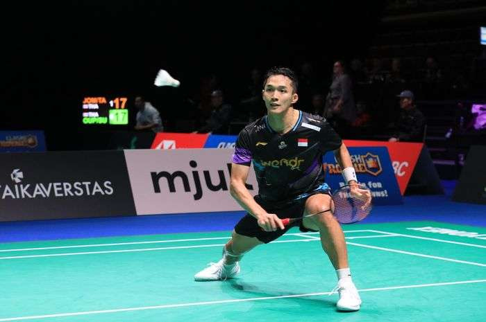 Jonatan Christie lolos ke babak semifinal Arctic Open usai mengalahkan wakil Hong Kong. (Foto: PBSI)