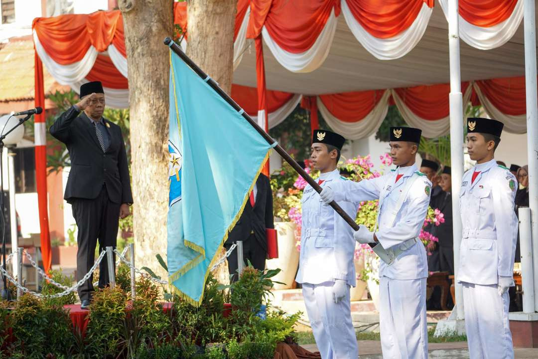 Ketua DPRD Kota Pasuruan H. M. Toyib, menyampaikan arahan Pj Gubernur Jawa Timur di Hari Jadi Jawa Timur digelar di kantor BKD Kota Pasuruan pada sabtu 12 Oktober 2024. (Foto: Istimewa)