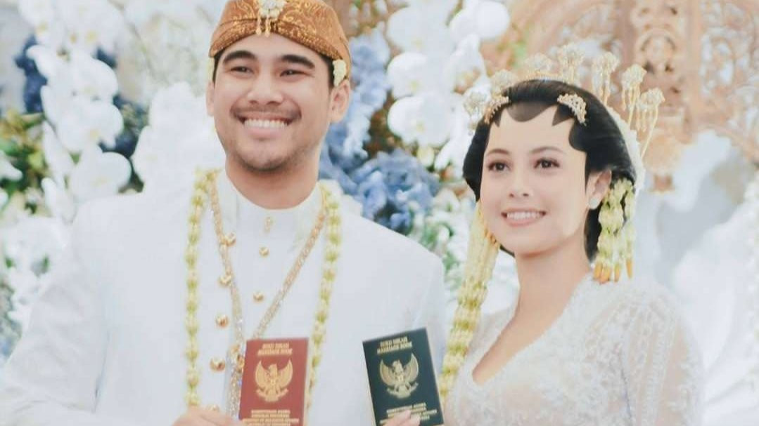 Aktris Anggika Bolsterli resmi dinikahi Omar Armandiego Soeharto. (Foto: Instagram)