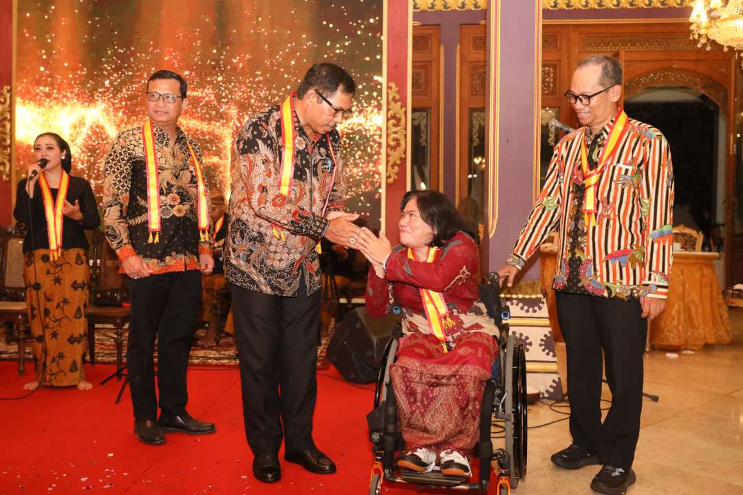 Kontingen Jawa Tengah dipastikan menjadi juara umum pada perhelatan Pekan Paralimpiade Nasional (Peparnas) XVII tahun 2024 di Solo Raya. (Foto: Prpv Jateng)