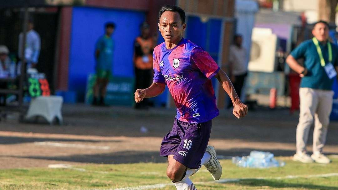 Aksi Iman Budi Hernandi, alumni Arema FC yang kini membela RANS Nusantara FC (Foto: Iman Hernandez/RANS FC)