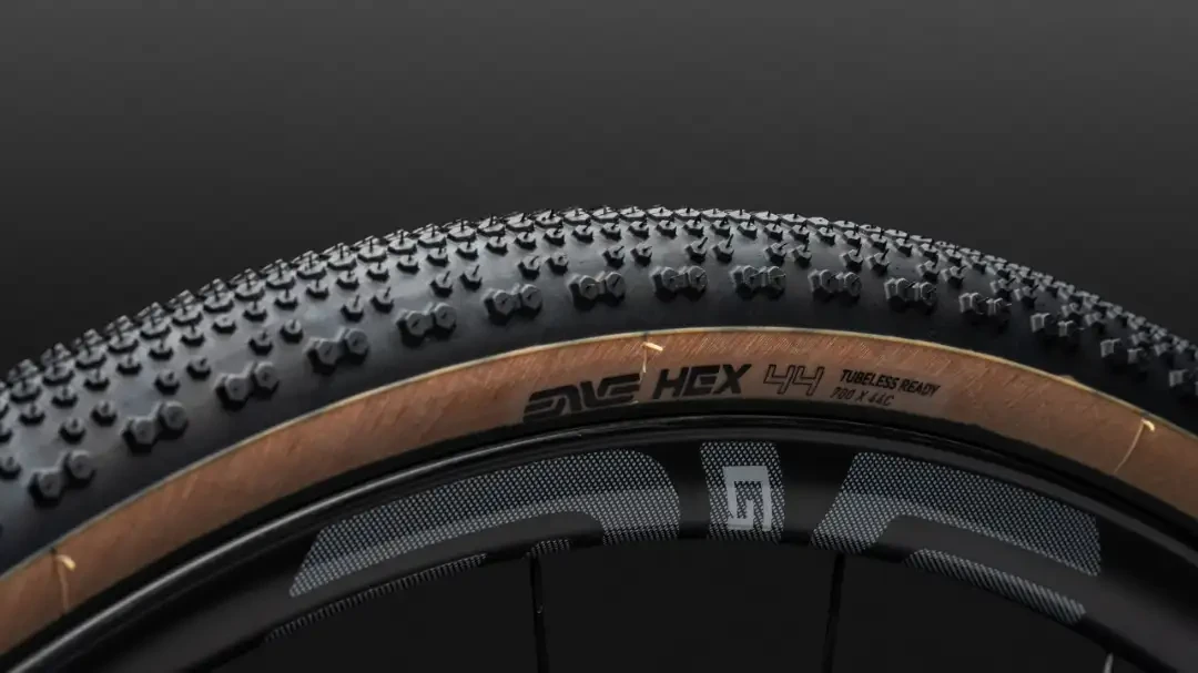 ENVE HEX Gravel ban baru yang dirilis ENVE untuk menguasai dunia gravel setelah merilis wheelset dan frame khusus gravel. (Foto: Istimewa)