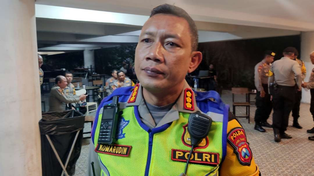 Dirlantas Polda Jatim, Kombes Pol Komarudin siapkan skema lalu lintas agenda debat Pilgub. (Foto: Fariz Yarbo/Ngopibareng.id)