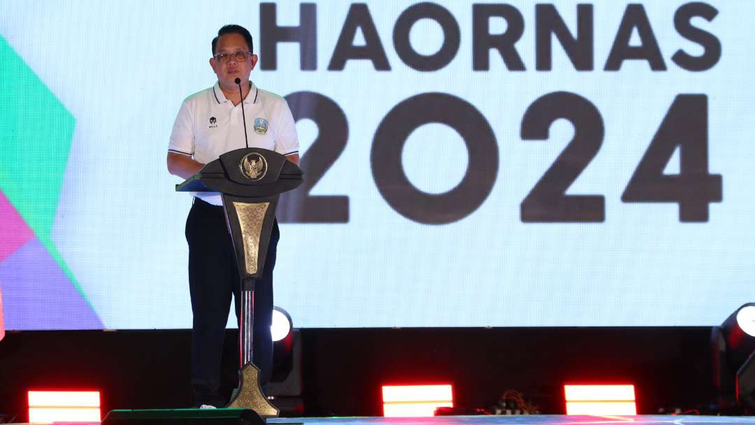 Pj Gubernur Jatim, Adhy Karyono, dalam peringatan Haornas 2024. (Foto: Fariz Yarbo/Ngopibareng.id)