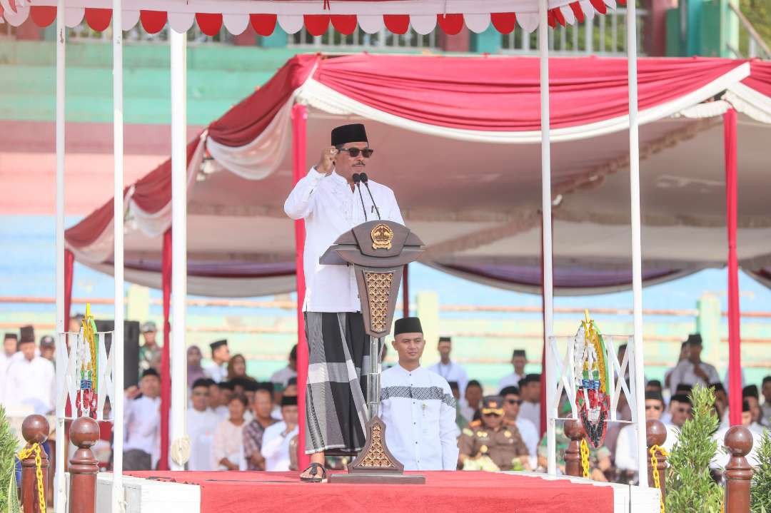 Penjabat (Pj) Gubernur Jawa Tengah, Nana Sudjana memperingati Hari Santri Nasional, Selasa 22 Oktober 2024. (Foto: Istimewa)