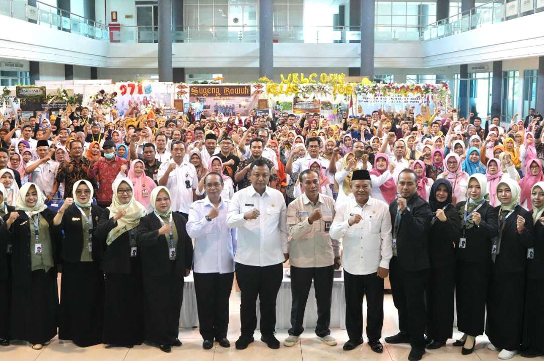 Pjs Bupati Kediri Heru Wahono Santoso pada kegiatan Lokakarya 7 Program Guru Penggerak (PGP) Angkatan ke-10 di Convention Hall Simpang Lima Gumul, Rabu 23 Oktober 2024. (Foto: Pemkab Kediri)