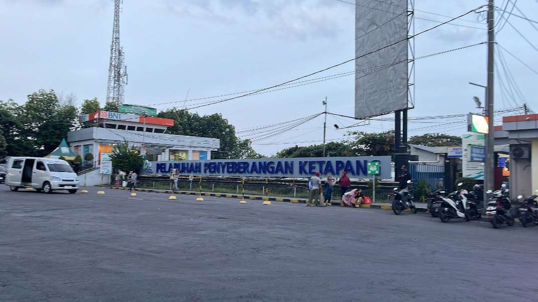 Skybrdge akan dibangun untuk menghubungkan Pelabuhan Ketapang dengan Stasiun Ketapang. (Foto: Istimewa)