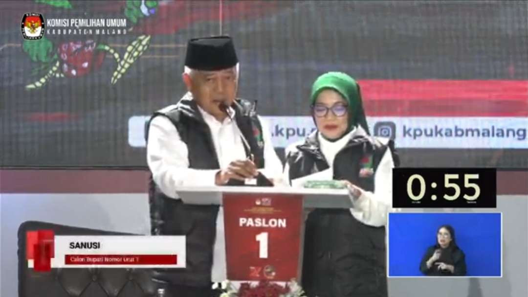 Paslon 01 dalam debat publik pertama Pilkada Kabupaten Malang (Foto: KPU Kabupaten Malang)