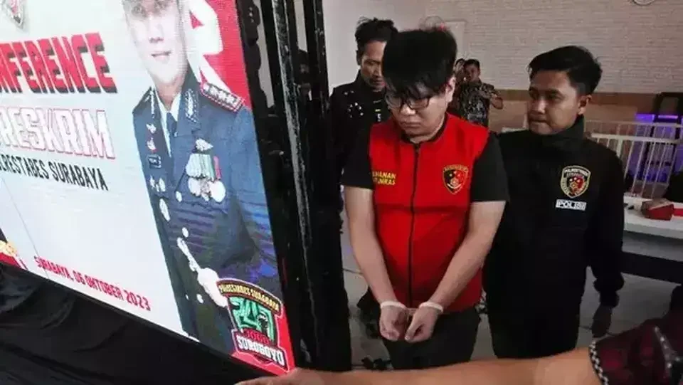 Kejaksaan Agung (Kejagung) menangkap Gregorius Ronald Tannur yang terlibat kasus penganiayaan hingga menyebabkan kematian pacarnya. (Foto: Ant)