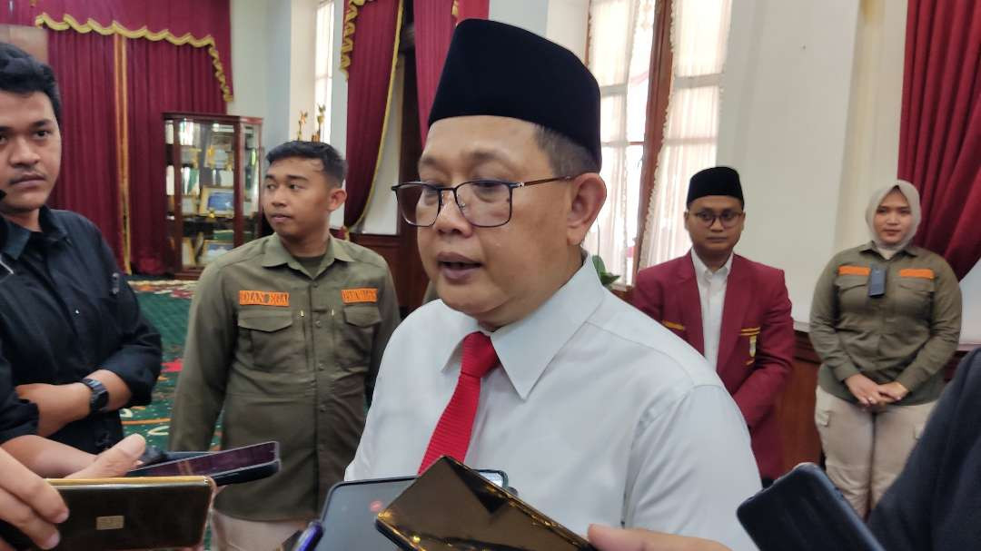 Penjabat (Pj) Gubernur Jatim, Adhy Karyono. (Foto: Fariz Yarbo/Ngopibareng.id)