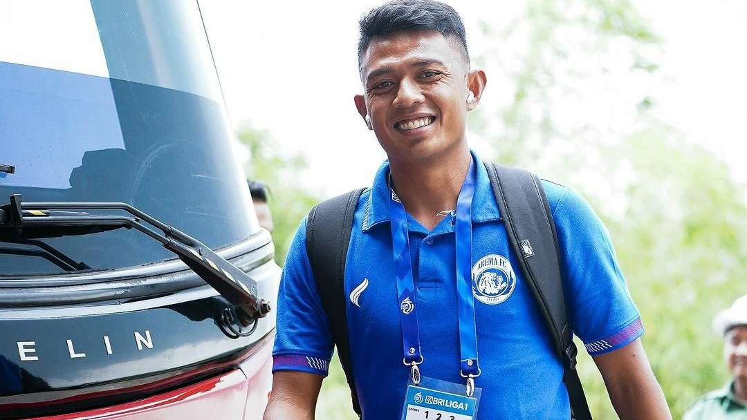 Dedik Setiawan dan 22 pemain Arema FC lainnya berangkat ke Yogyakarta (Foto: Arema FC)