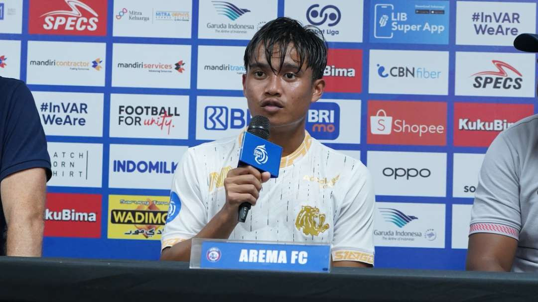 Tito dalam sebuah kesempatan sesi jumpa pers (Foto: Arema FC)