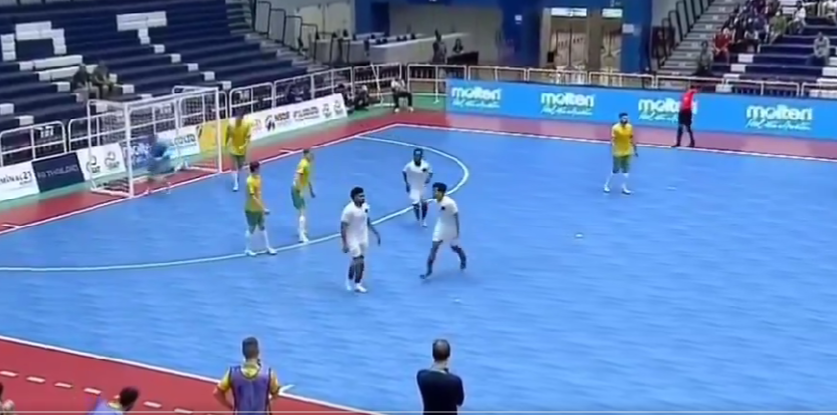 Timnas Futsal Indonesia mengalahkan 3-1 atas Australia,  di Terminal Hall, Nakhon Ratchasima, Thailand,  pada Selasa 5 November 2024. (Foto: tangkapan layar/Soccer)