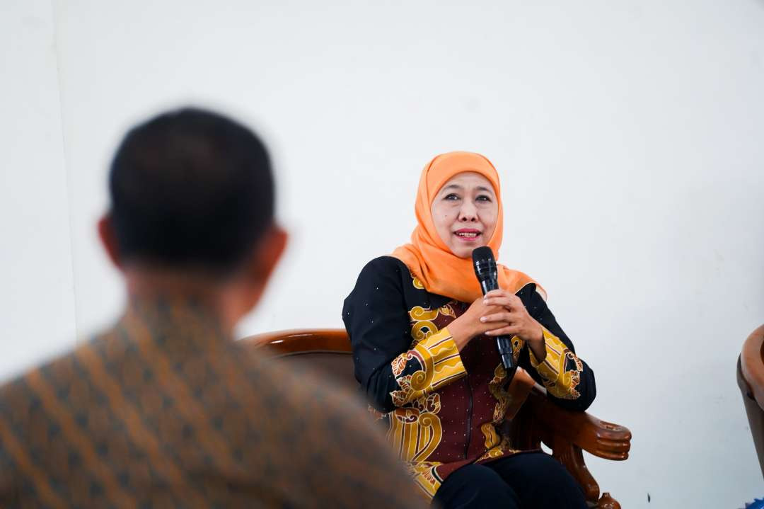 Khofifah Indar Parawansa, calon Gubernur Jawa Timur nomor urut 2, mengadakan silaturahmi dengan keluarga besar Majelis Agung GKJW di Balewiyata, Kota Malang. (Foto: Dok)