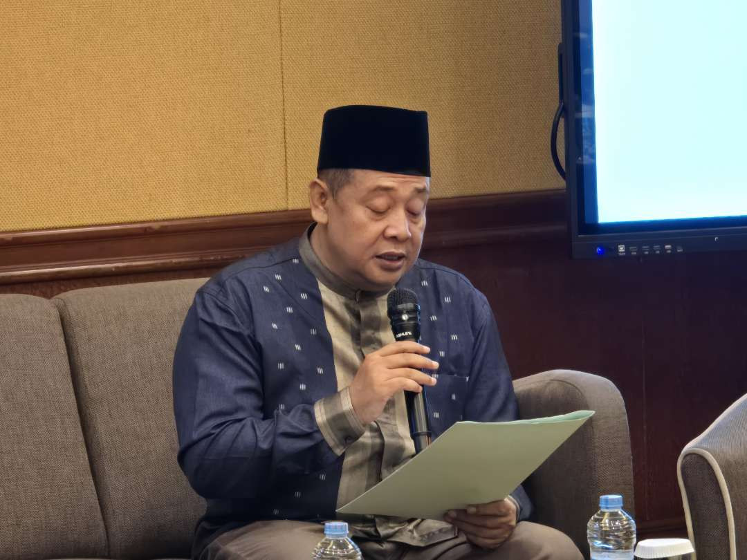 Dr KH Aris Ni’matullah membacakan hasil mudzakarah perhajian Indonesia. (Foto: Dok Kemenag)