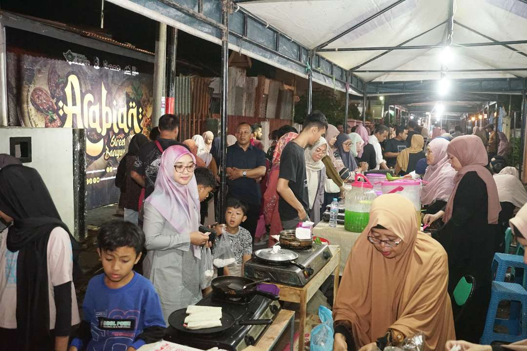 Pengunjung memadati area Arabian Street Food (Foto : istimewa)