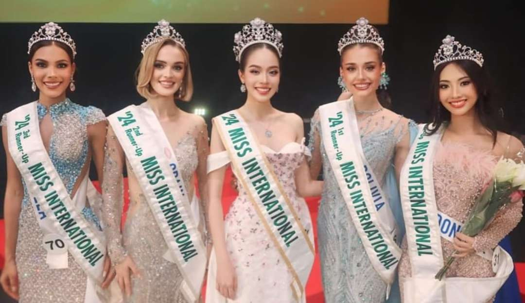 Puteri Indonesia Lingkungan, Sophie Kirana (kanan) Top 5 Miss International 2024. (Foto: Instagram @officialputeriindonesia)