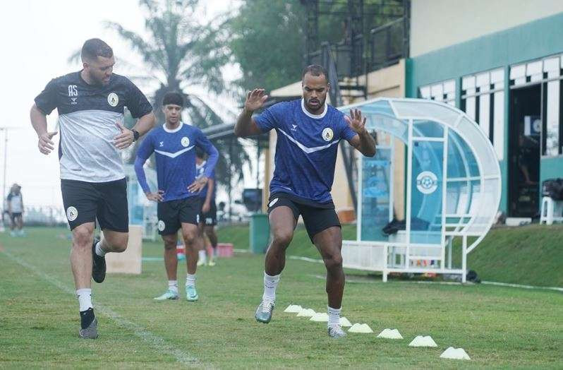 PSS Sleman harus menghadapi beberapa laga terakhir BRI Liga 1 2024/25 tanpa dua pemain asing andalannya, Betinho dan Phil Ofosu Ayeh. (Foto: Liga Indonesia Baru)