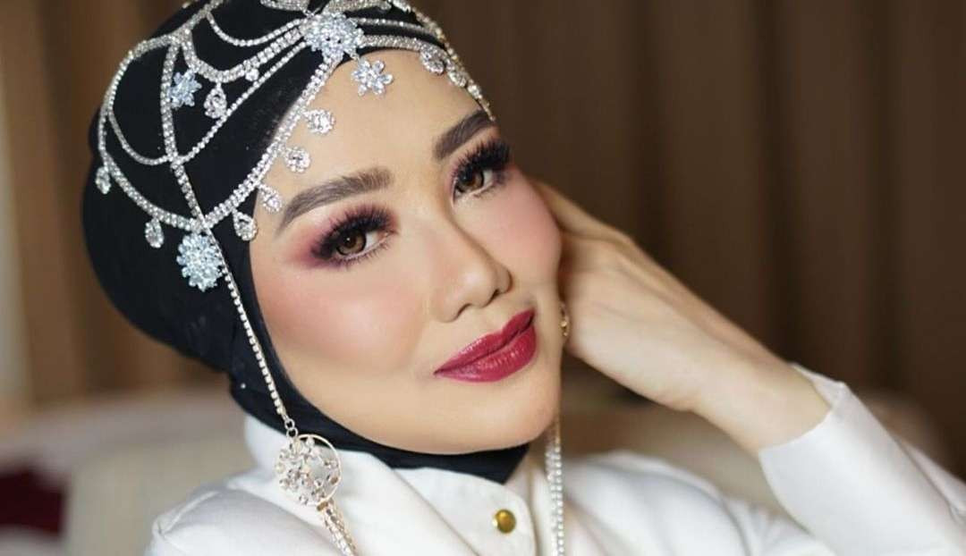 Reza Artamevia lapor sebagai korban kasus dugaan penipuan berlian, sekaligus dilaporkan karena bisnis barang blink-blink itu. (Foto: Instagram Reza Artamevia)