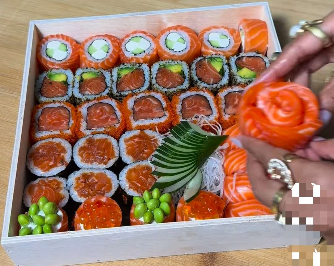 Philadelphia Sushi Bali milik Madam Anna, jebolan kompetisi masak MasterChef Indonesia season 10 di RCTI. (Foto: Instagram @anna.mci1)