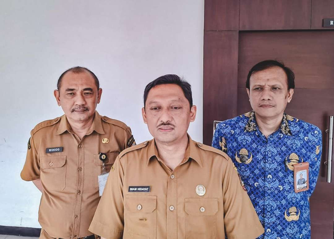 Pjs Bupati Jember saat memaparkan potensi bencana hidrometeorologi di Jember (Foto: Dokumentasi Diskominfo Jember)