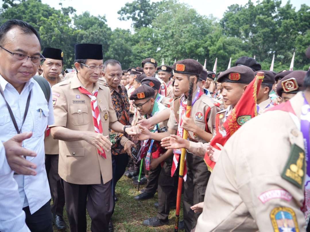 Menag Nasaruddin saat membuka Kemah Pramuka Madrasah Nasional (KPMN) 2024 di Cibubur, Jakarta Timur. (Foto: Dok Kemenag)