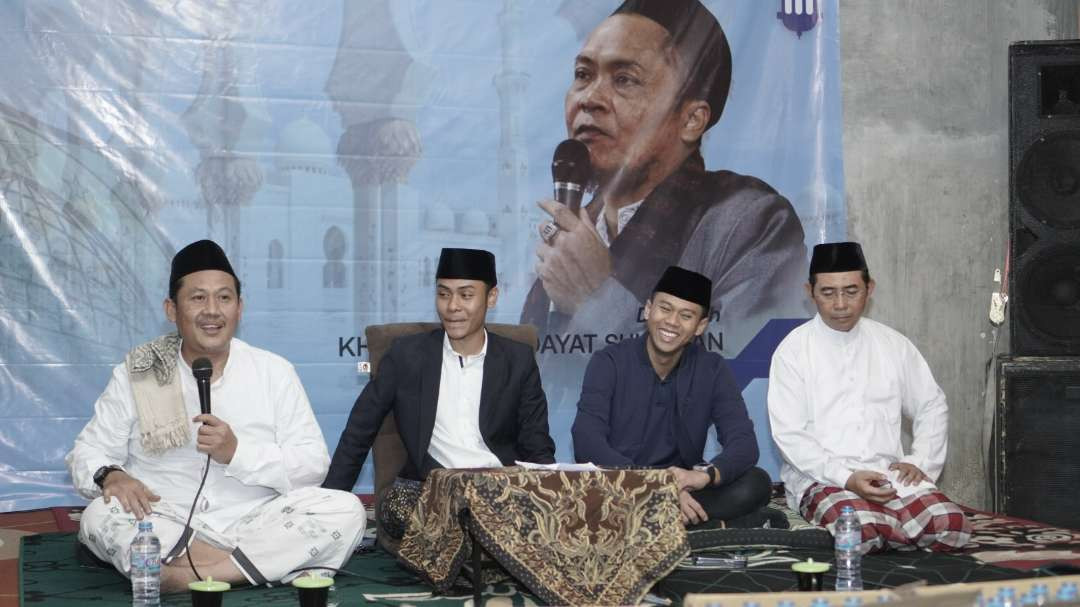 Jelang Debat Terakhir Pilkada Kota Batu, Gumelar-Rudi siapkan materi dan terus silaturahmi. (Foto: Istimewa)