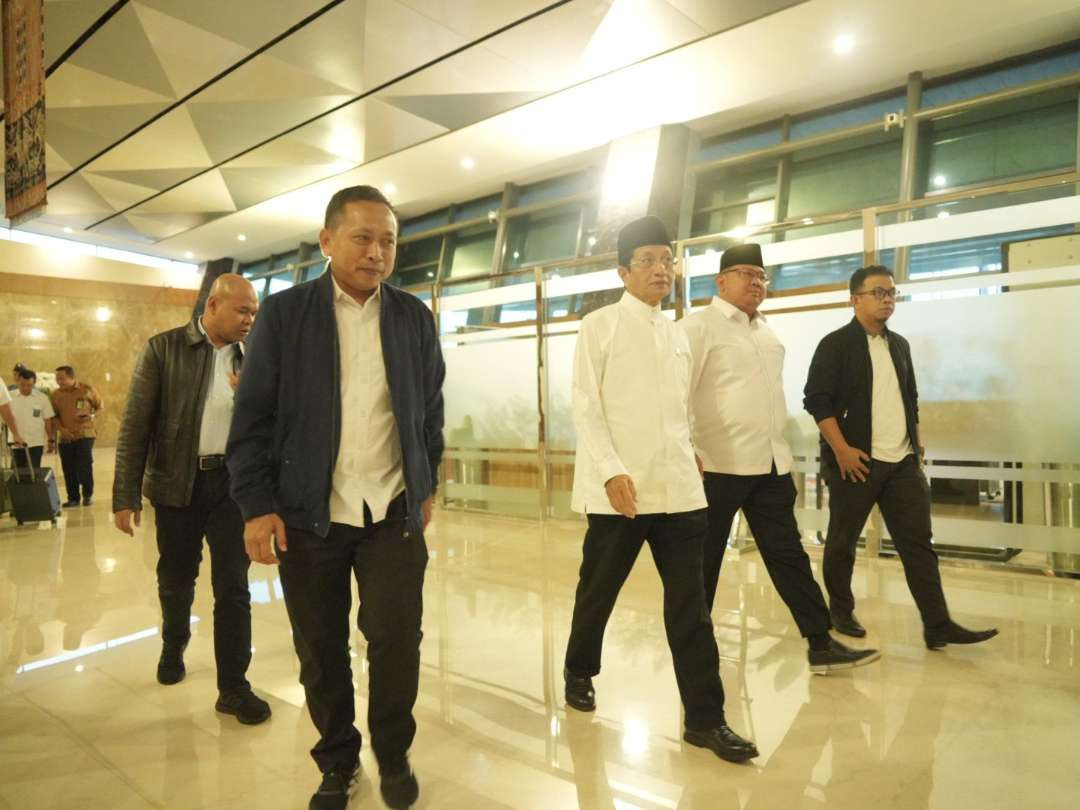 Menag Nasaruddin Umar tiba di Bandara Internasional Soekarno-Hatta usai melakukan kunjungan kerja di Arab Saudi. (Foto: Kemenag)