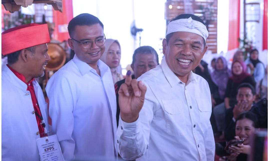 Dedi Mulyadi (kanan) sudah umumkan kemenangan Pilgub Jabar meski baru versi quick count. (Foto: Instagram @dedimulyadi71)