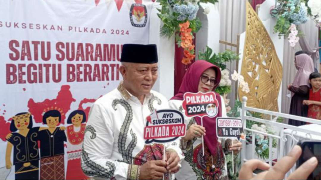 Sanusi nyoblos di TPS 08 Gondanglegi Kulon (Foto: Istimewa)